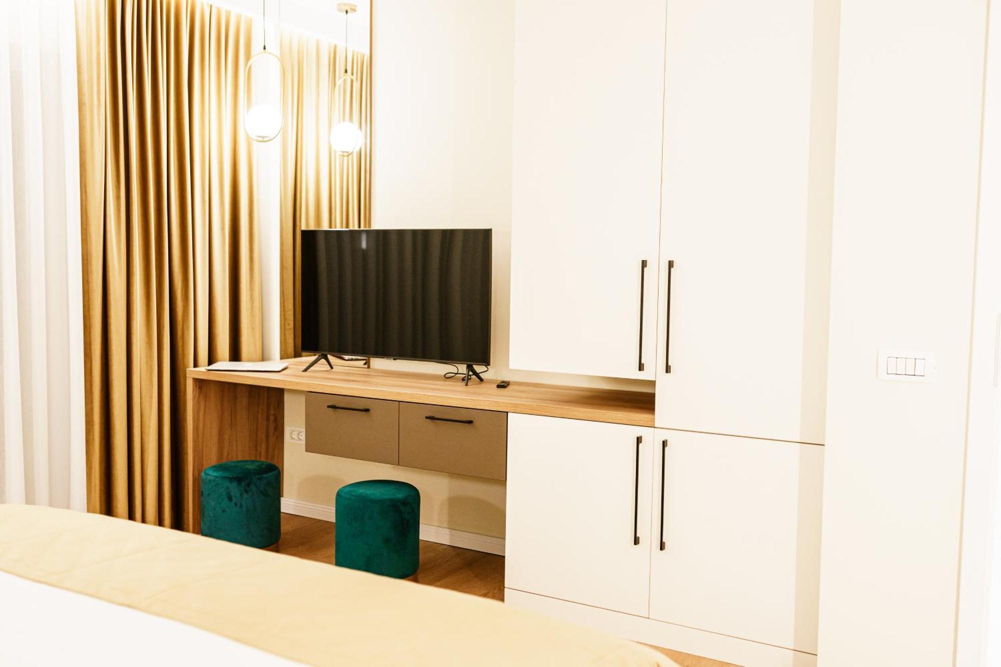 Prestige Aparthotel Brasov Ngoại thất bức ảnh