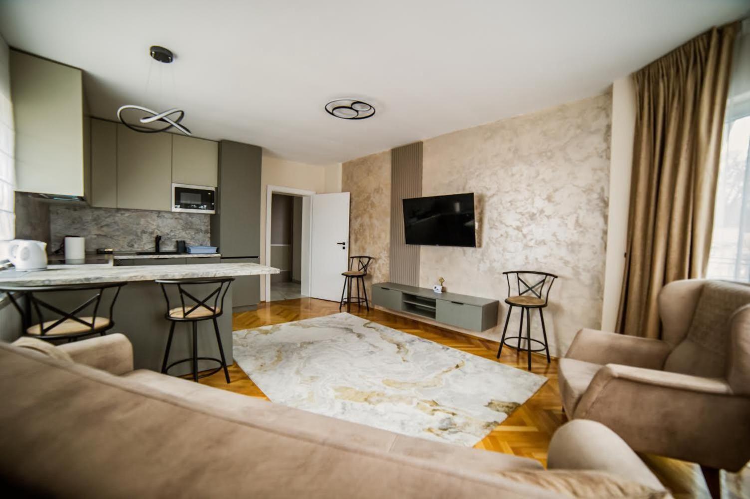 Prestige Aparthotel Brasov Ngoại thất bức ảnh