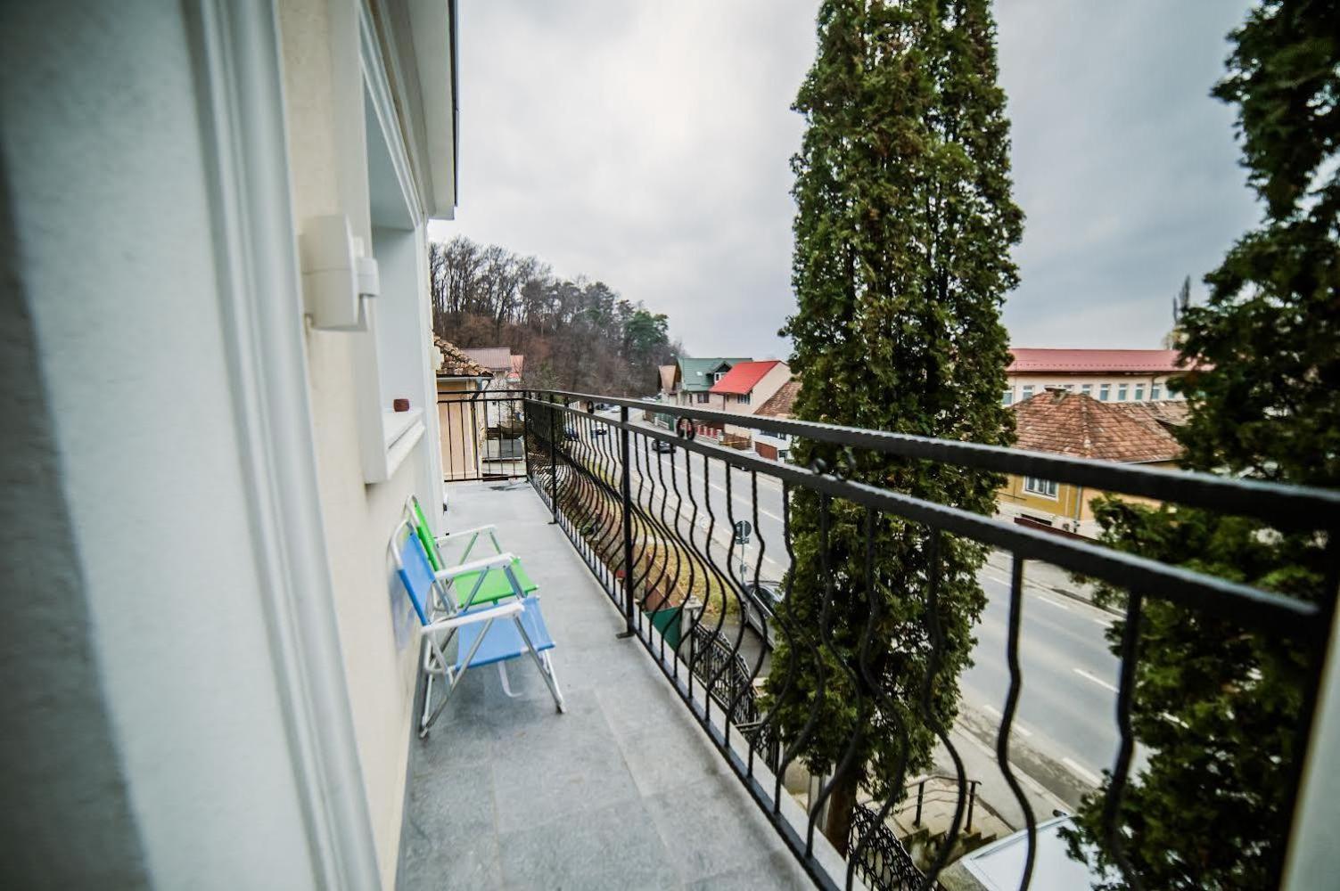 Prestige Aparthotel Brasov Ngoại thất bức ảnh